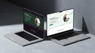 twee laptops met cardan academy website